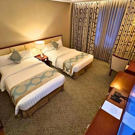 The Avenue Plaza Hotel Naga  Ngoại thất bức ảnh