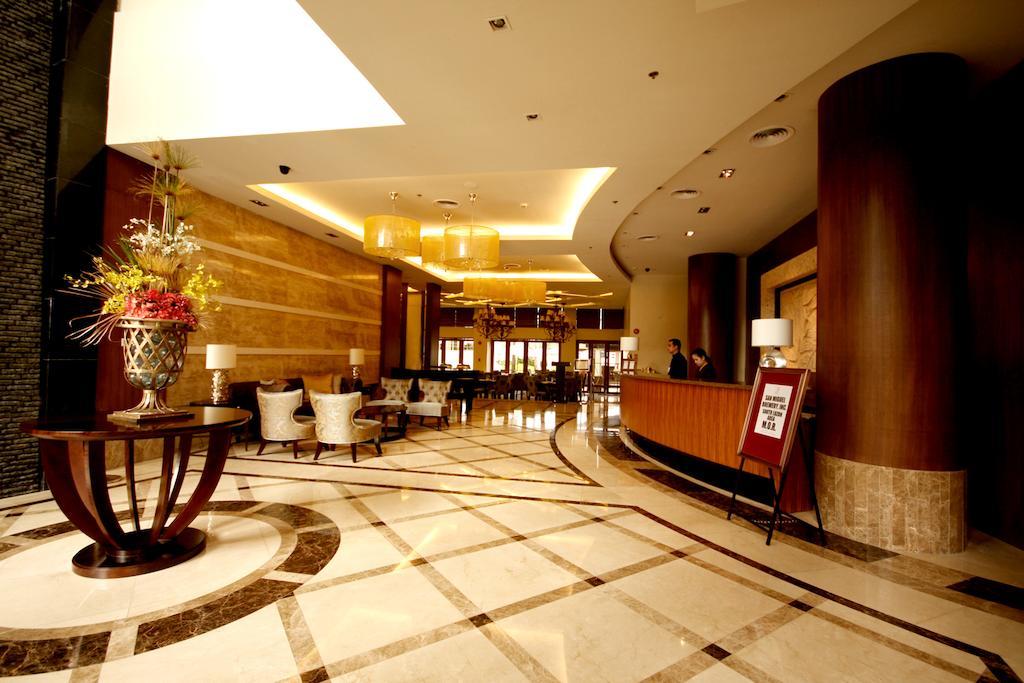 The Avenue Plaza Hotel Naga  Ngoại thất bức ảnh