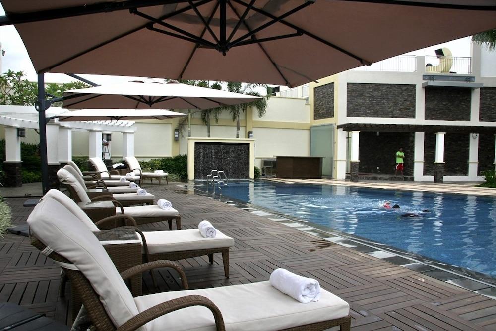 The Avenue Plaza Hotel Naga  Ngoại thất bức ảnh