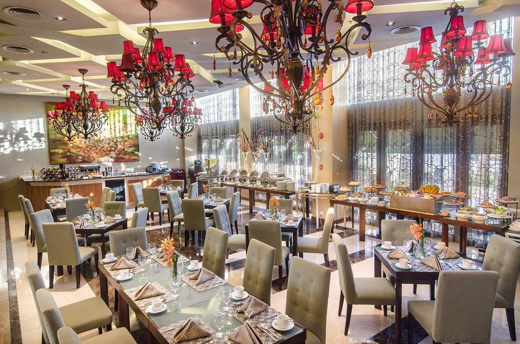 The Avenue Plaza Hotel Naga  Ngoại thất bức ảnh