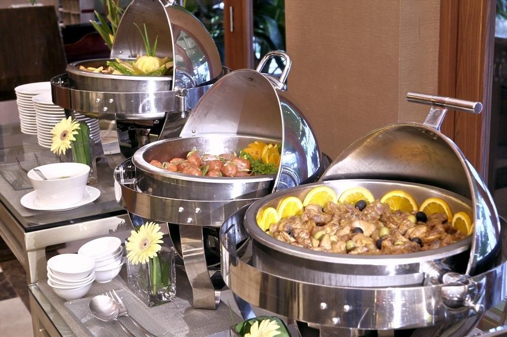 The Avenue Plaza Hotel Naga  Ngoại thất bức ảnh